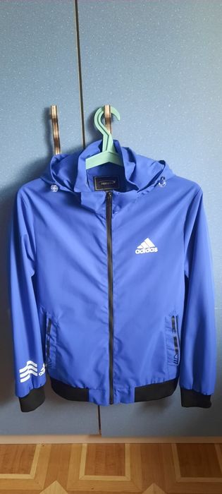 Продам одежду возраст 10-13 лет