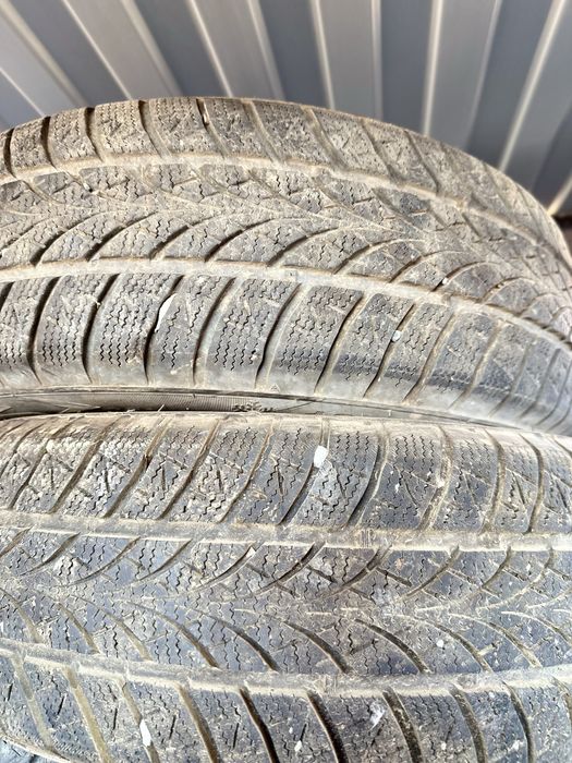 R15 185/65 зимние шины новый липучка