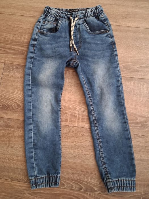 Детски дънки р-р 122