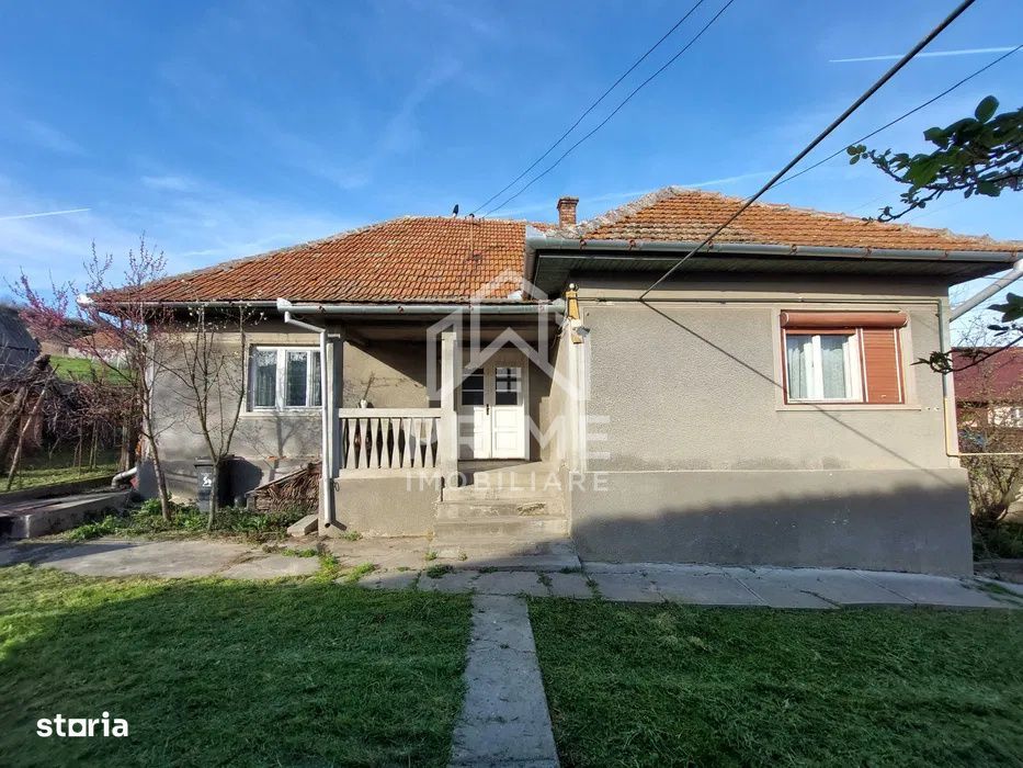 Casa Traditionala 4 Camere, Teren 3077, Petrisat Alba