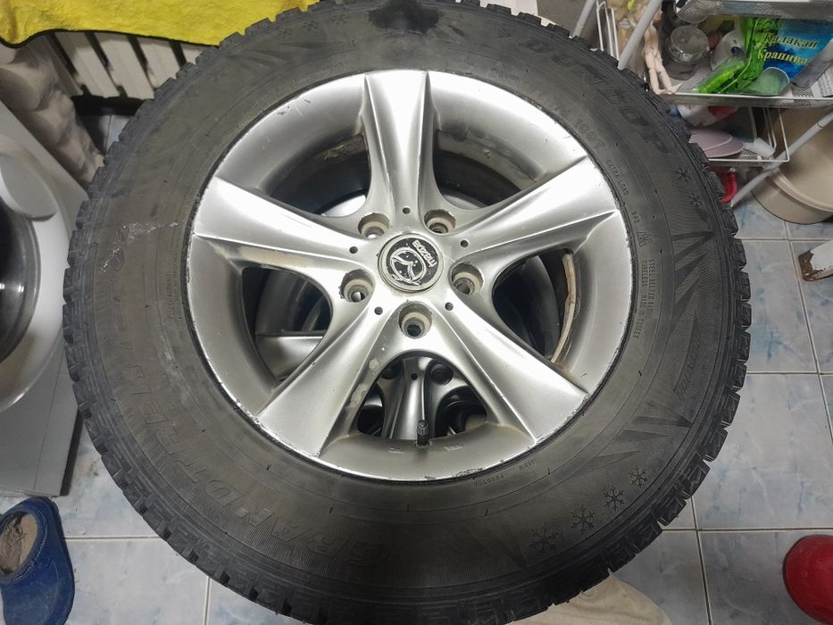 Продам зимнюю резину