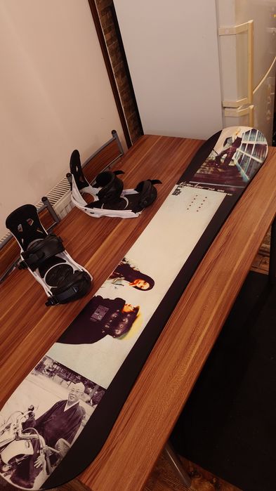 Placa Snowboard Nitro Gullwing 156w cm cu Legaturi Santa Cruz L