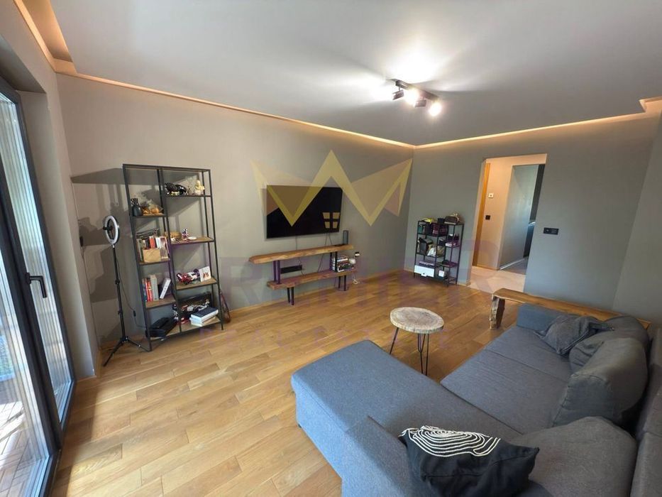 Дава се под наем Четиристаен апартамент в Варна, Генералите - 120 кв.м за 1200 € - Снимка #2