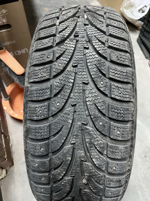 Шины зимние 205/55/16