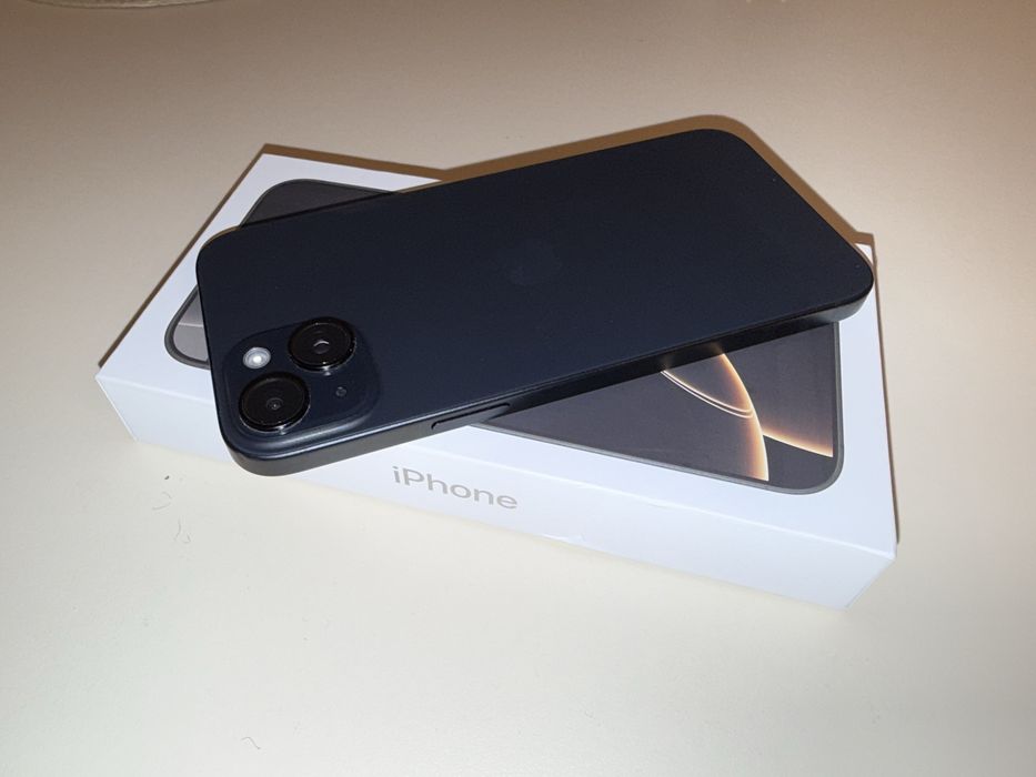 iPhone 15 Plus 128GB – Negru, Liber de rețea, Folosit