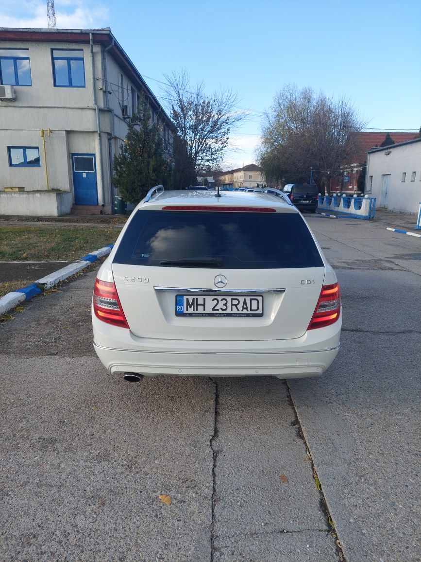 Vând mercedes c250 BlueEfficiency