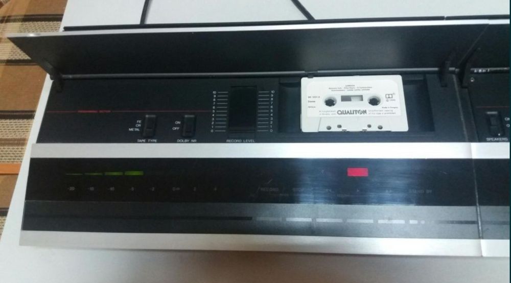 Bang & Olufsen linie radio casetofon