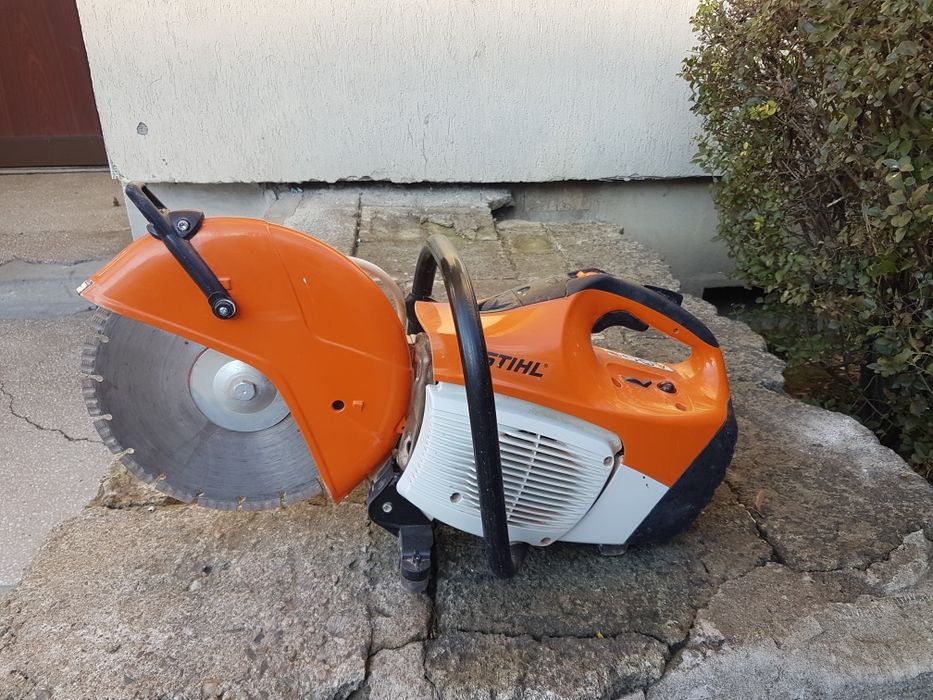 Vând drujba  de taiat beton