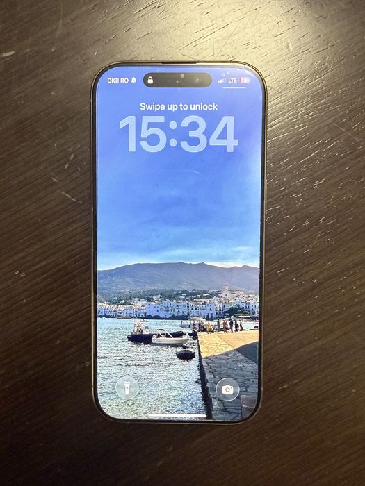 Iphone 16 pro desert Titanium 128 GB, negociabil