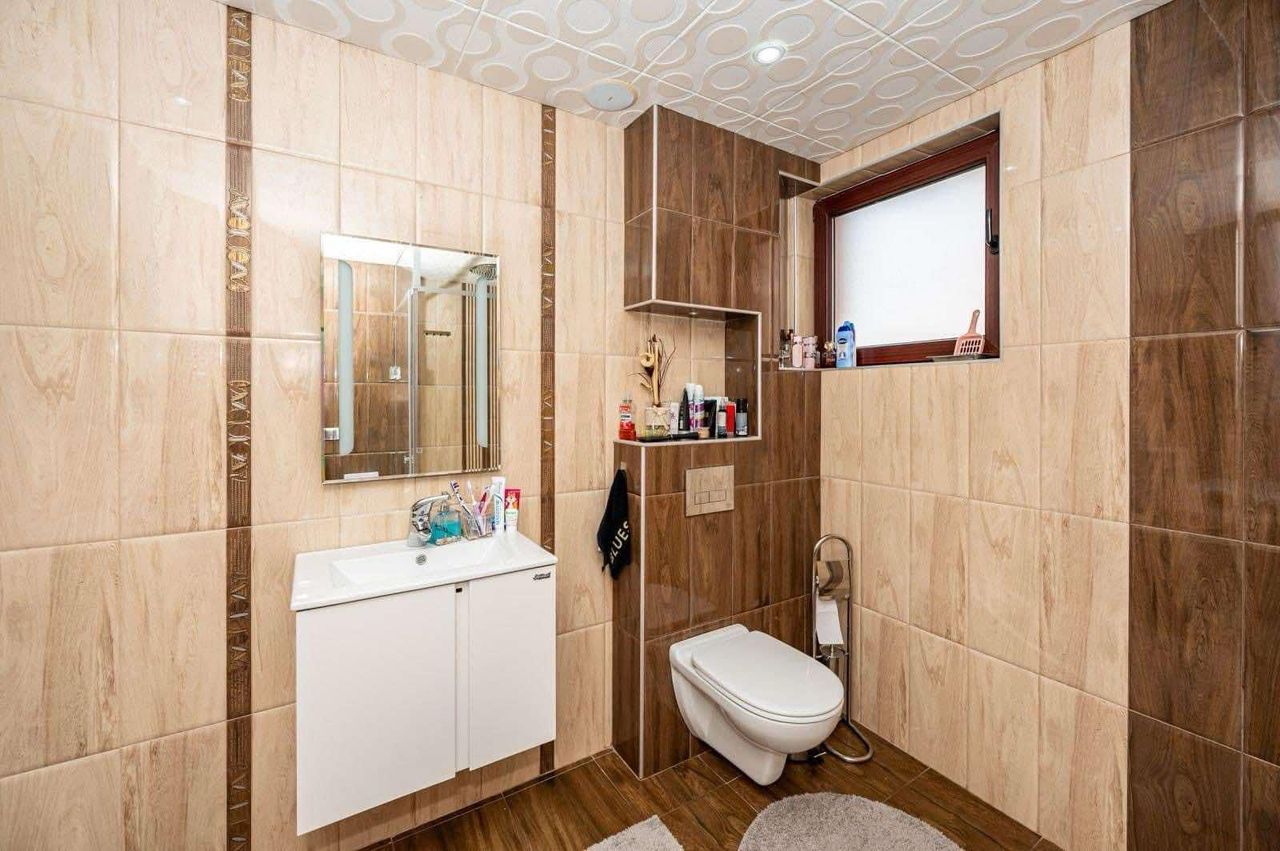 Дава се под наем Тристаен апартамент в Пловдив, Остромила - 100 кв.м за 500 € - Снимка #8