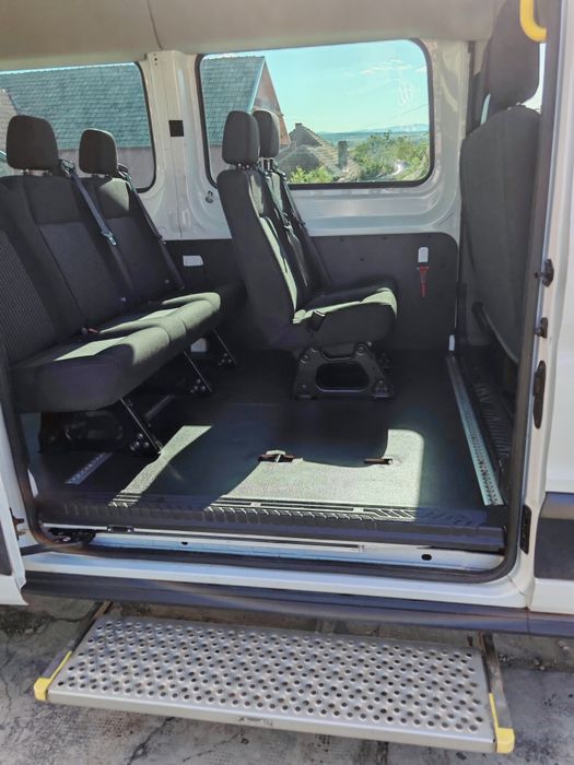 Ford Transit 2.2 tdci, 125 cai 8 locuri, 2015