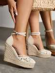 Sandale din textil