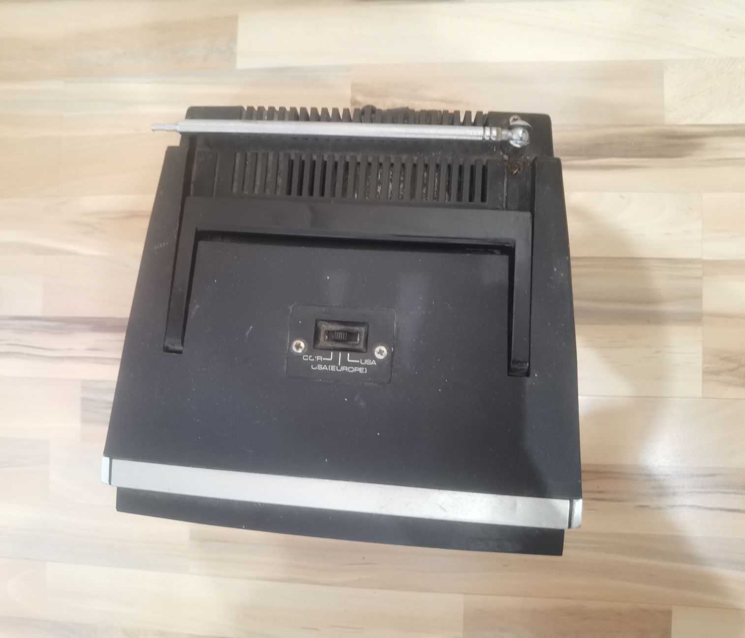 Televizor Sony mini tv retro vintage de colecție anii 70 made in Japan