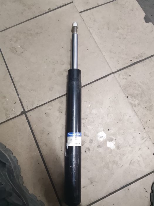 Стоики от ауди разборные новые