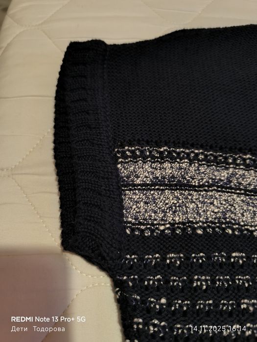 Продавам чисто нов,дамски черен пуловер без ръкави Gerry Weber.