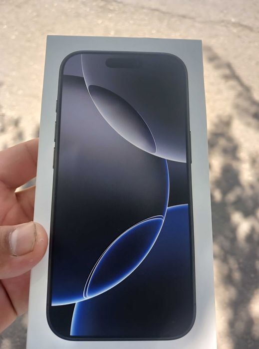 iPhone 16 Pro 128GB Black Titanium