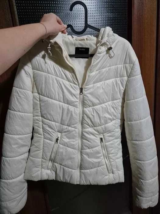 бяло яке зимно яке Bershka дебело яке преходно яке есенно яке