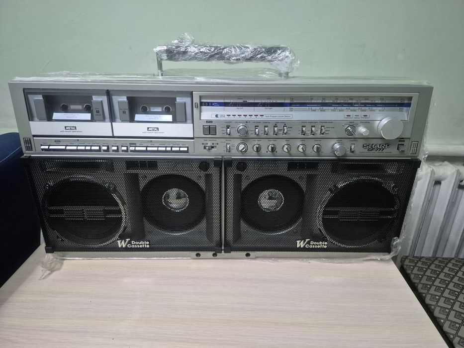 Кассетная магнитола Sharp