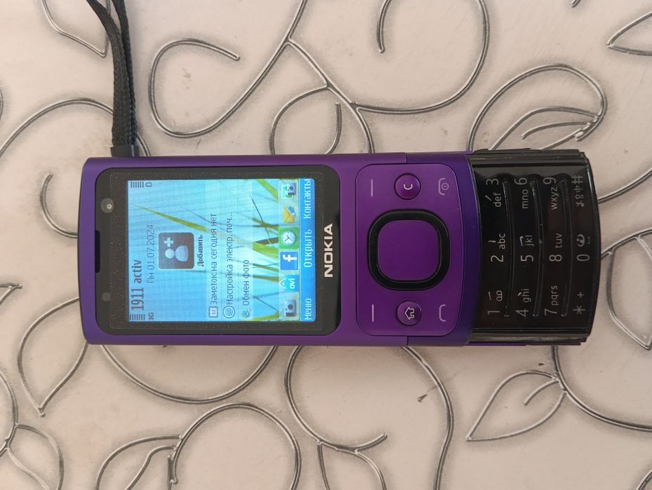 Nokia 6700s новая