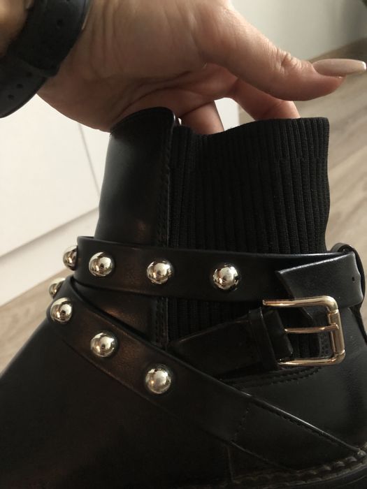 Дамски черни кожени боти STRADIVARIUS