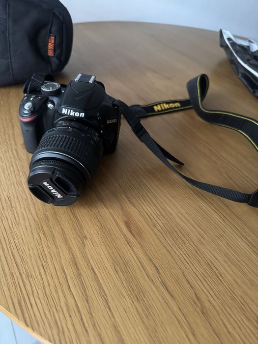 Nikon D3200 oviectiv 18-55mm