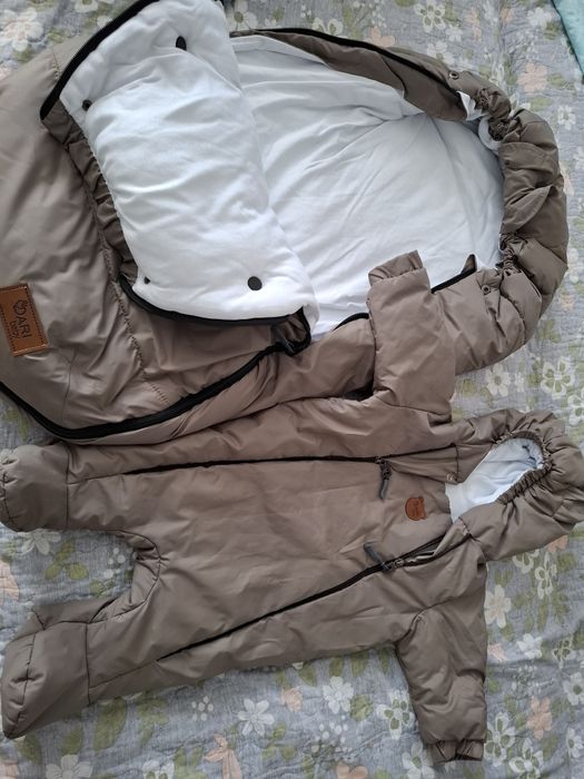 Продам комбинезон детский