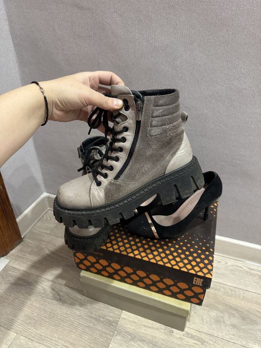 Отдам обувь женскую