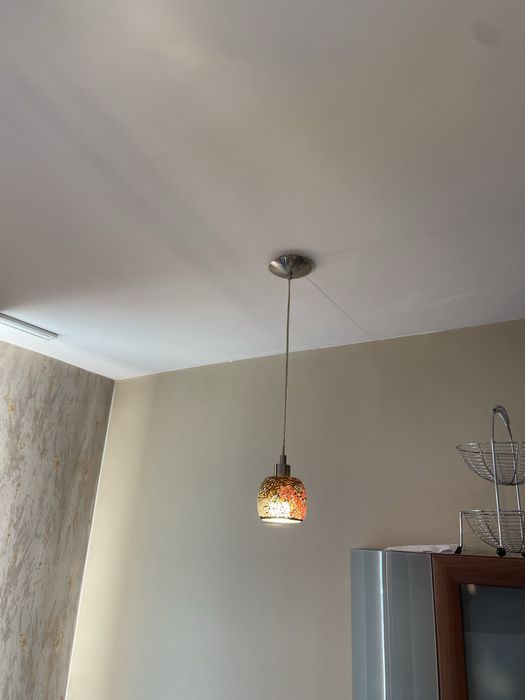 Продавам коплект полилеи, абажури