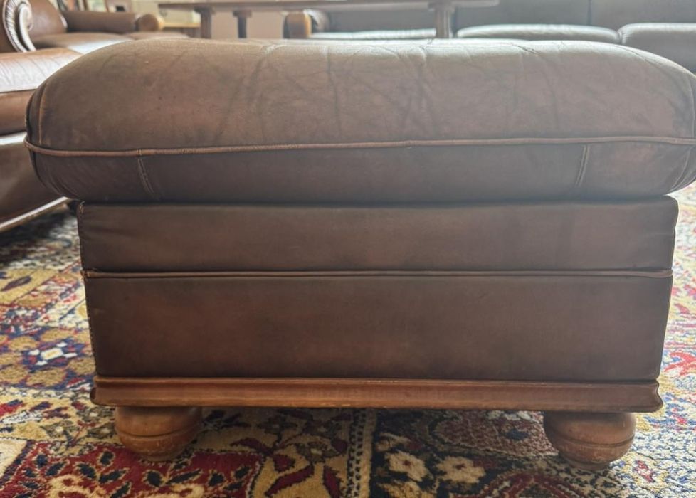 Винтидж мека мебел