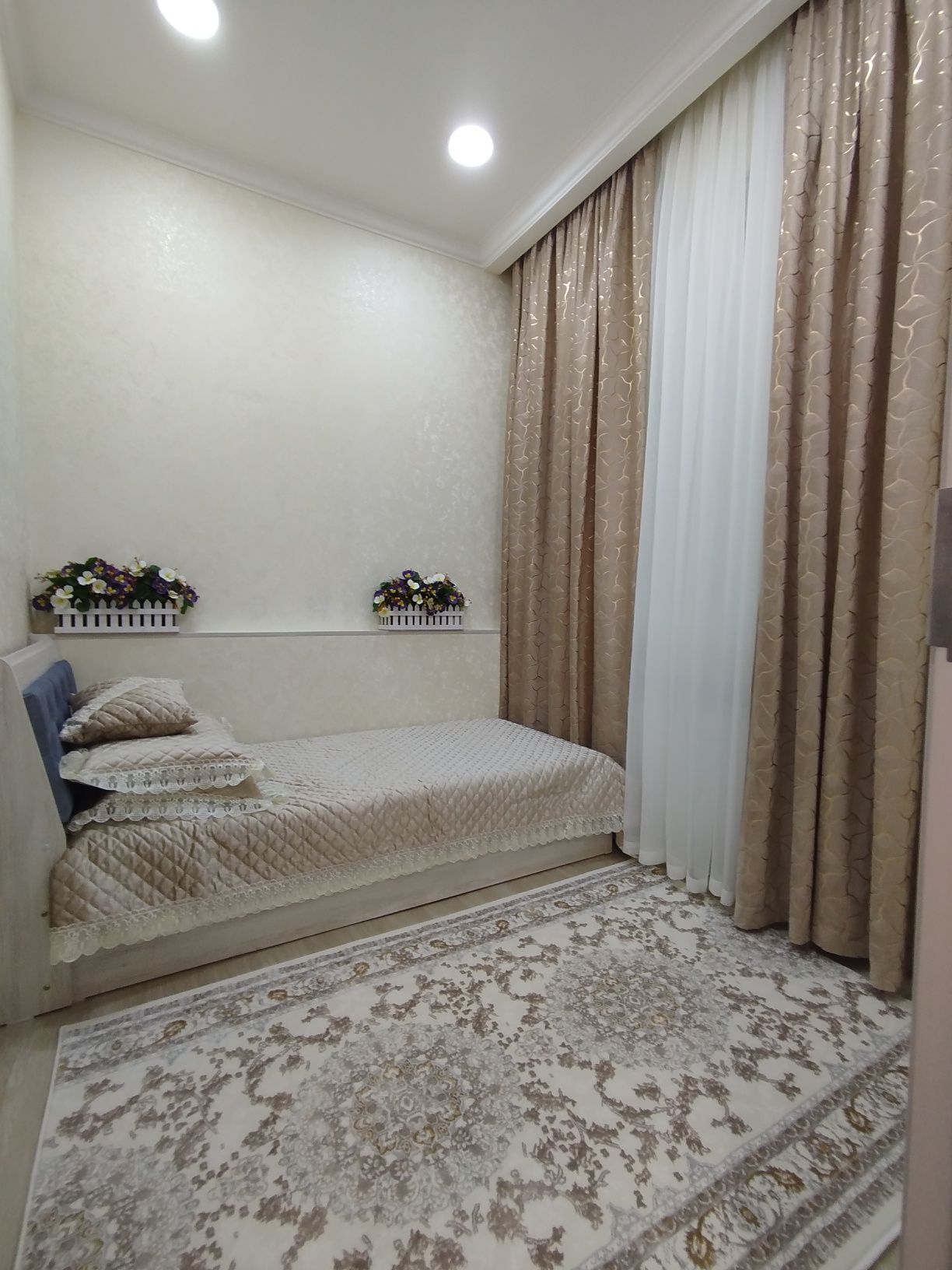 Юнусабад  продажа  своя! 2в3х/3/4. 13 КВ Ахмад Дониш.Ипотеки нет.