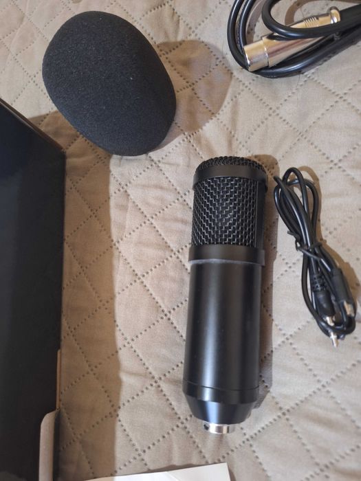 Microfon profesional, condensator, folosit, in stare perfecta