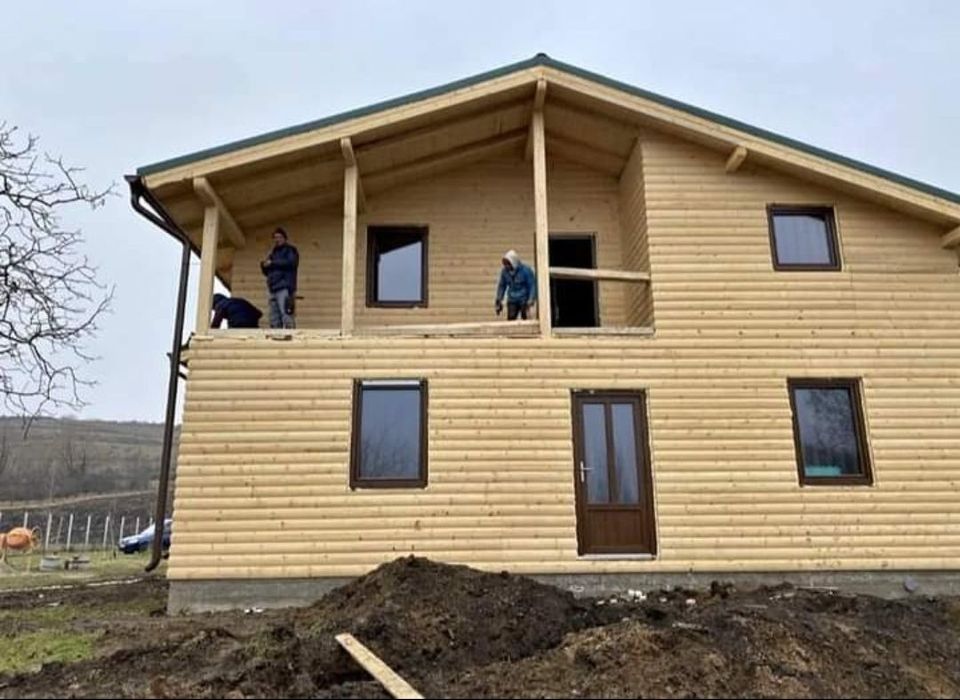 Vând case pe structura metalica garaje auto cabane tipA