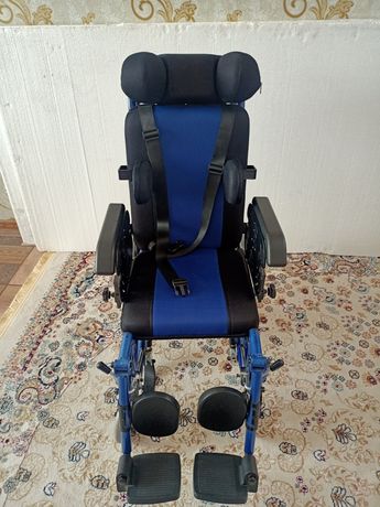 Детская  инвалидная коляска для детей ДЦП