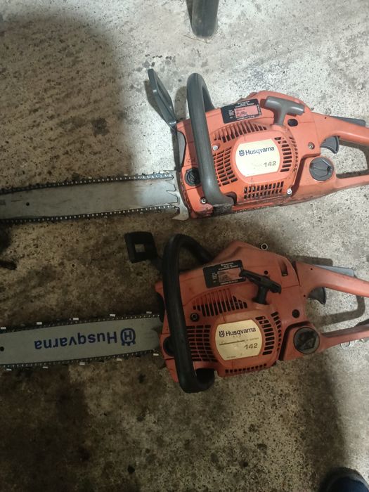 Vând Husqvarna 142