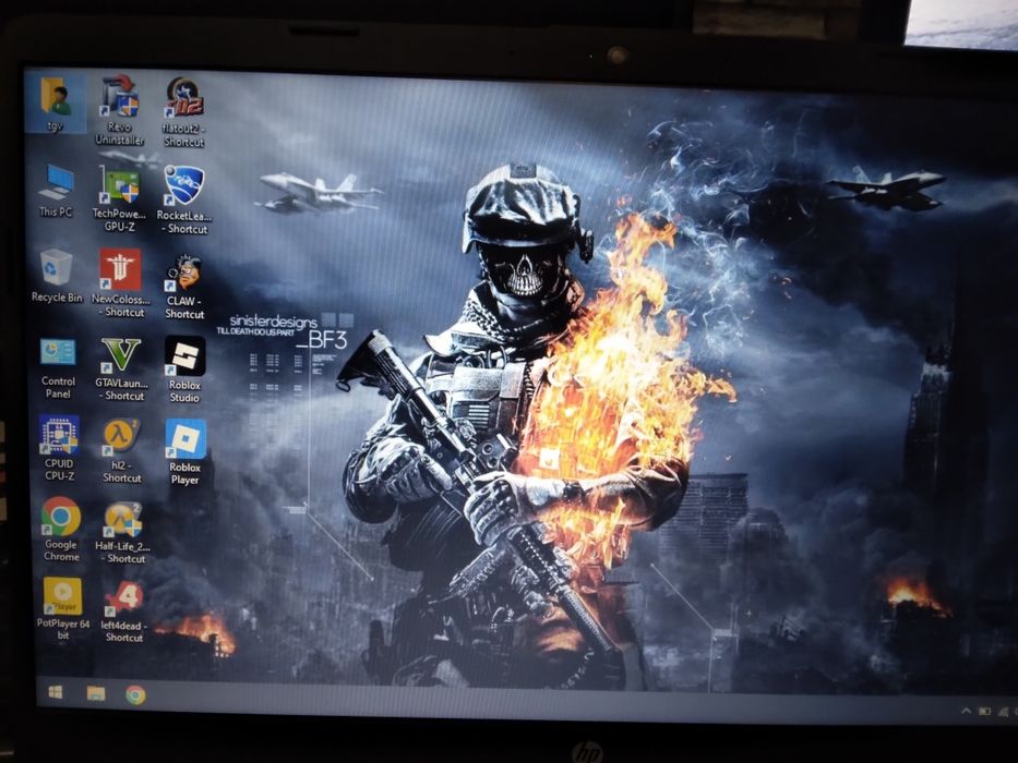 Laptop hp i3 gen 11 cu jocuri