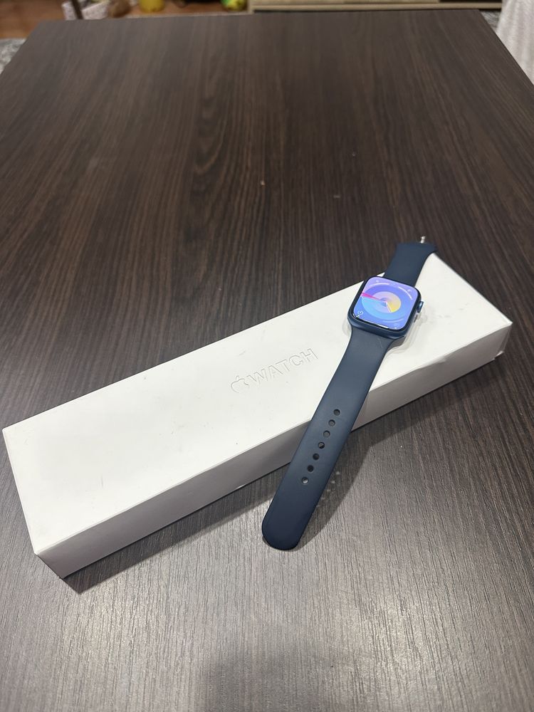 Apple Watch seria 7 45mm