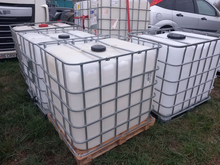 Bazin IBC pe palet din metal  și plastic
