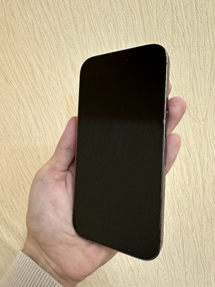 iPhone 14 pro срочно продаётца состояние идеал