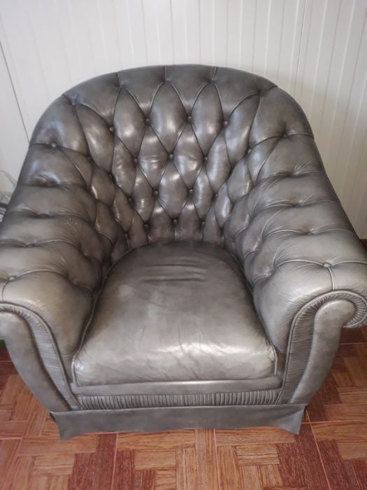 Fotolii model Chesterfield piele naturala