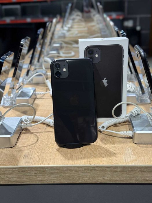 Телефон iPhone 11 128Gb / Айфон 11 128Гб