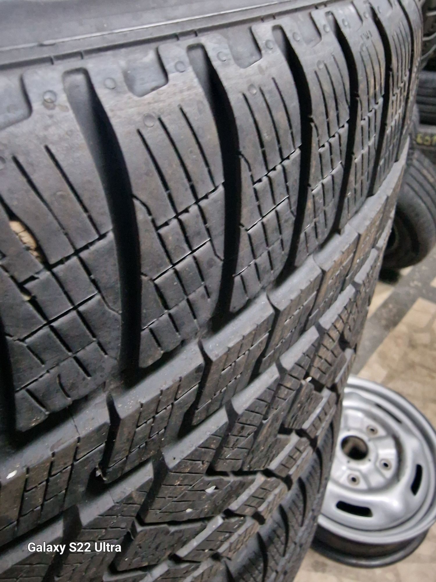 325 35 22 // 285 40 22 DOT22 Pirelli Замъка Ямбол