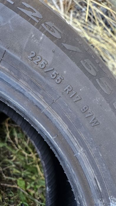 2бр гуми 225 55 17 пирели
