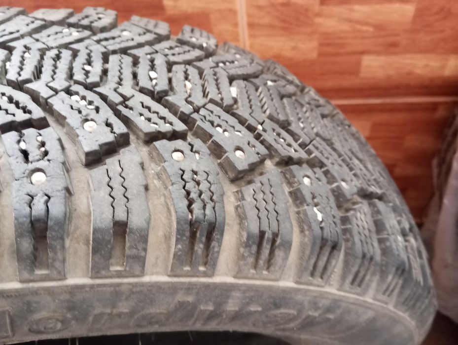 Продам шину одну на 14