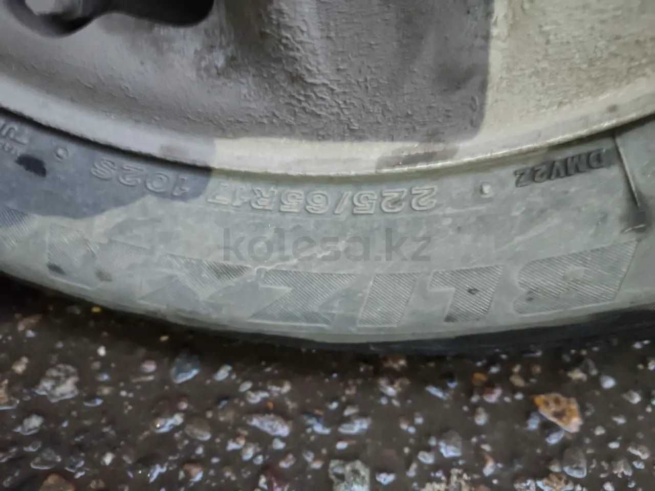 Продаю - летняя резина 225/65/17 Bridgestone Blizzak, бу.