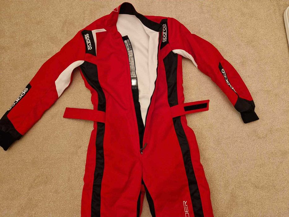 Combinezon SPARCO Thunder K43 cu omologare CIK-FIA, roșu/negru karting