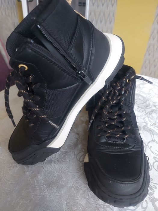 Детски черни кожени боти