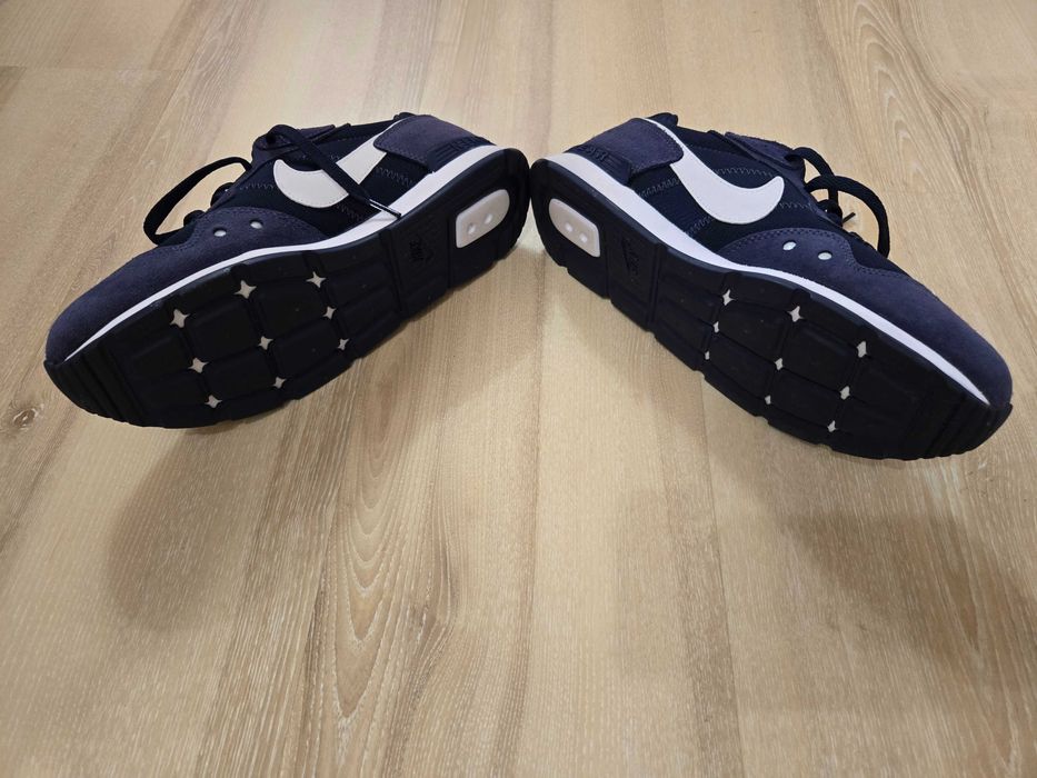 Продавам мъжки маратонки Nike - 3 чифта.