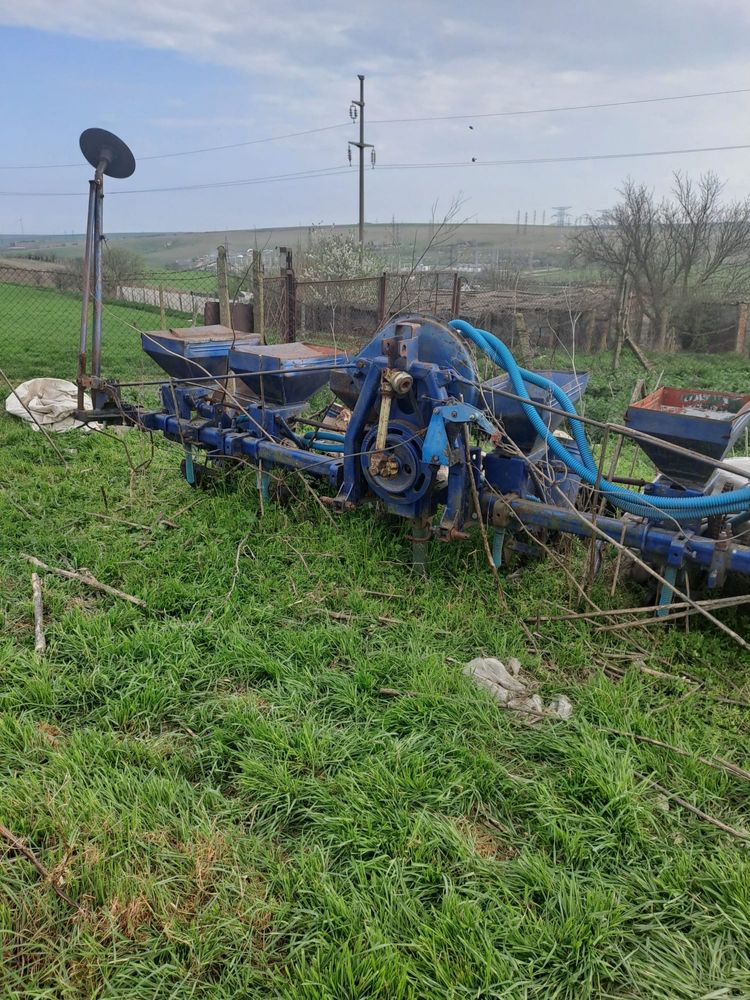 Vand utilaje agricole