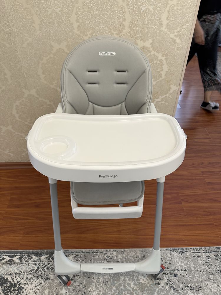 Продам обеденный стул детский Peg-Perego Prima Pappa Follow