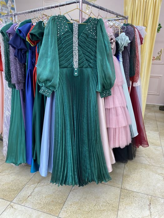 Изумрудное платье